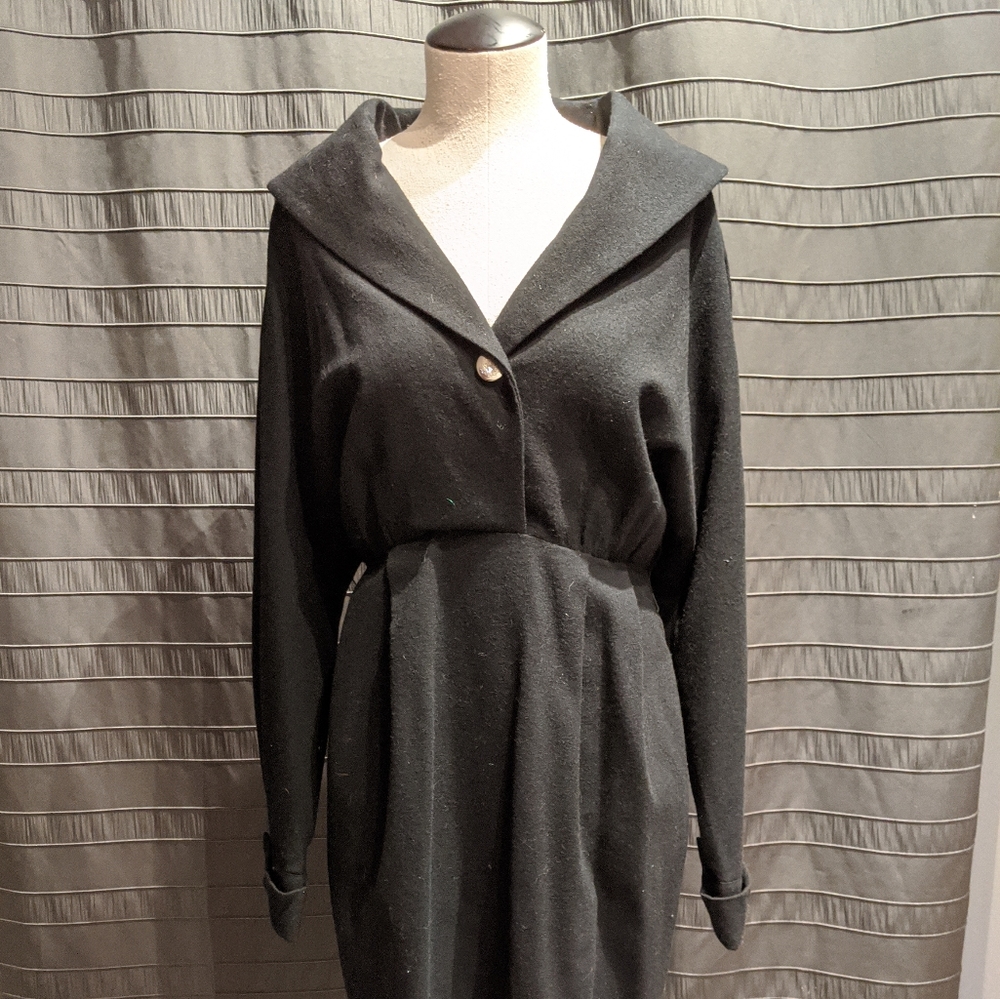 Gorgeous Vintage 80s Black Wool Collared Dress